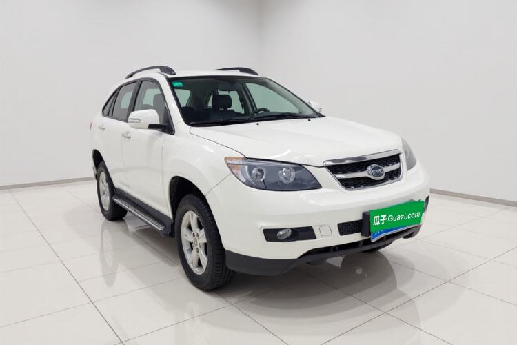 Used BYD S6 2014 2.0L Manual Luxury 5-Seater Front Right 45 Deg