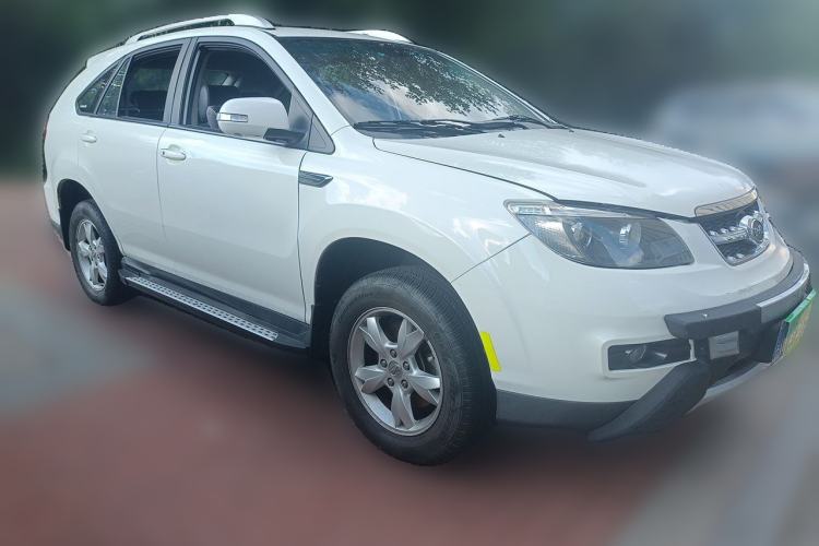 Used BYD S6 2014 2.0L Manual Luxury 5-Seater Front Right 45 Deg