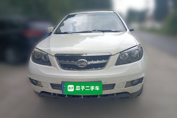 Used BYD S6 2014 2.0L Manual Luxury 5-Seater Front