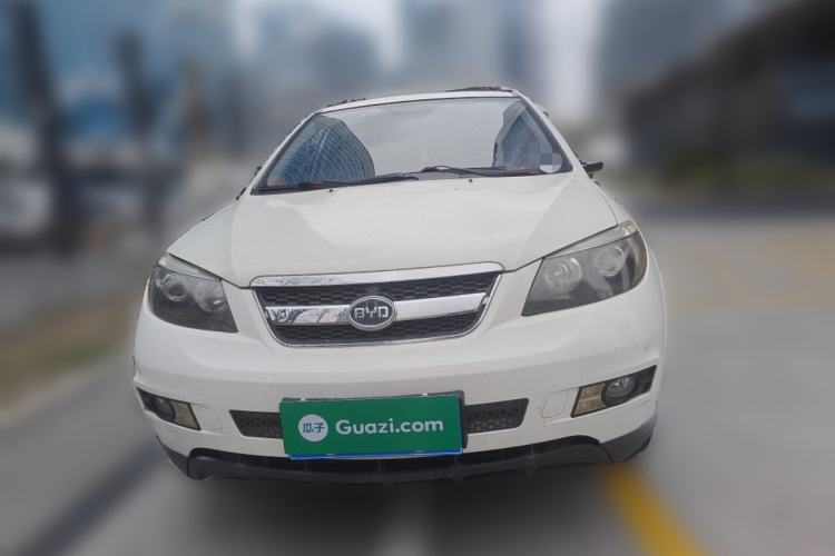 Used BYD S6 2014 1.5TI Manual Luxury 5-Seater Front