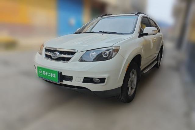 Used BYD S6 2014 2.0L Manual Luxury 5-Seater