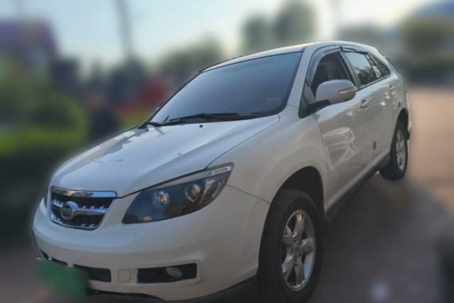 Used BYD S6 2014 2.0L Manual Luxury 5-Seater