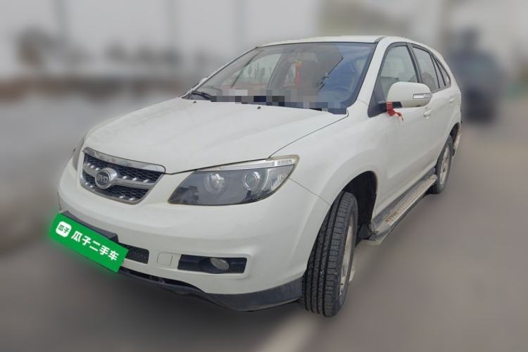 Used BYD S6 2014 2.0L Manual Luxury 5-Seater Guazi used car, China used car export, Used car for sale, Used BYD cars, Cheapest cars for sale