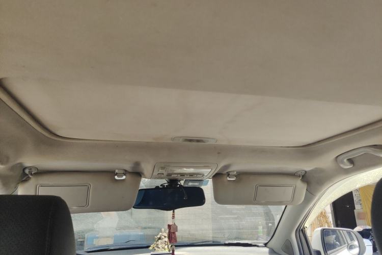 Used BYD S6 2014 1.5TI Manual Luxury 5-Seater Headliner