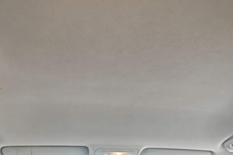 Used BYD S6 2014 2.0L Manual Luxury 5-Seater Headliner