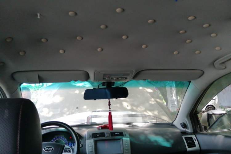 Used BYD S6 2014 2.0L Manual Luxury 5-Seater Headliner