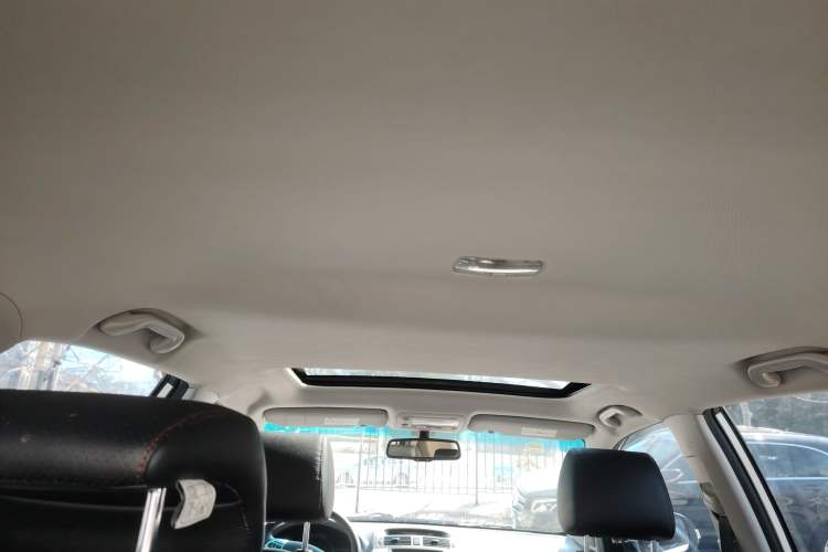Used BYD S6 2014 2.4L Automatic Prestige 5-Seater Headliner