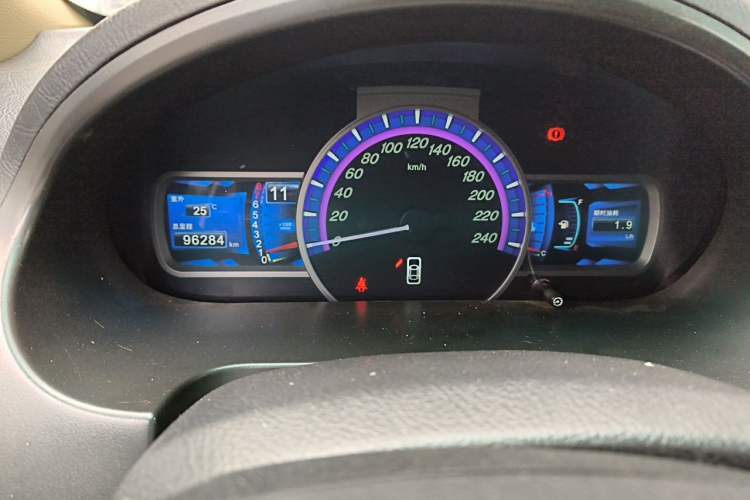 Used BYD S6 2014 2.0L Manual Luxury 5-Seater Instrument Cluster