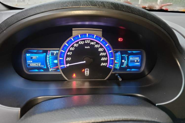 Used BYD S6 2014 2.0L Manual Luxury 5-Seater Instrument Cluster