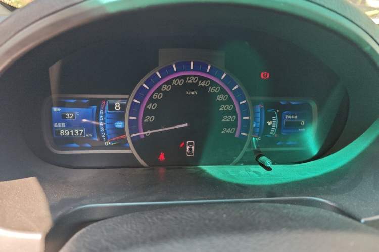 Used BYD S6 2014 1.5TI Manual Luxury 5-Seater Instrument Cluster