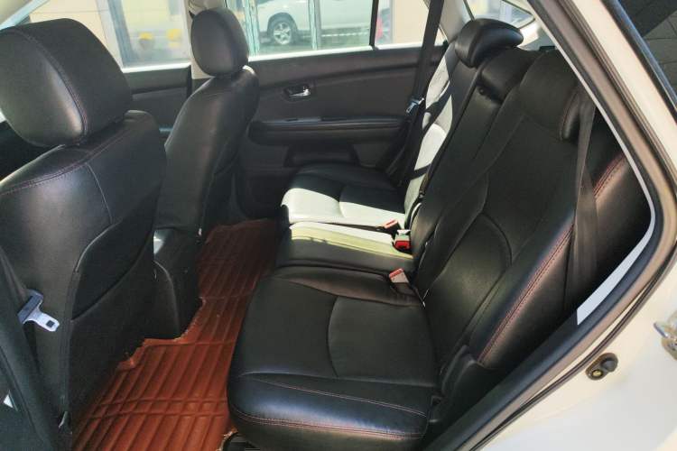 Used BYD S6 2014 1.5TI Manual Luxury 5-Seater Interior 1
