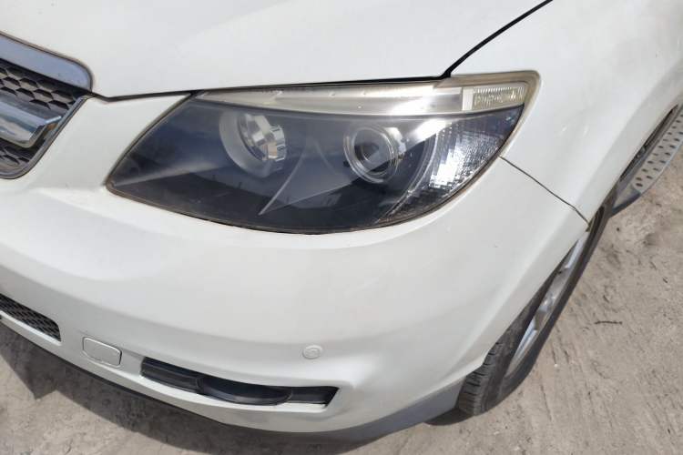 Used BYD S6 2014 1.5TI Manual Luxury 5-Seater Left Front Headlight