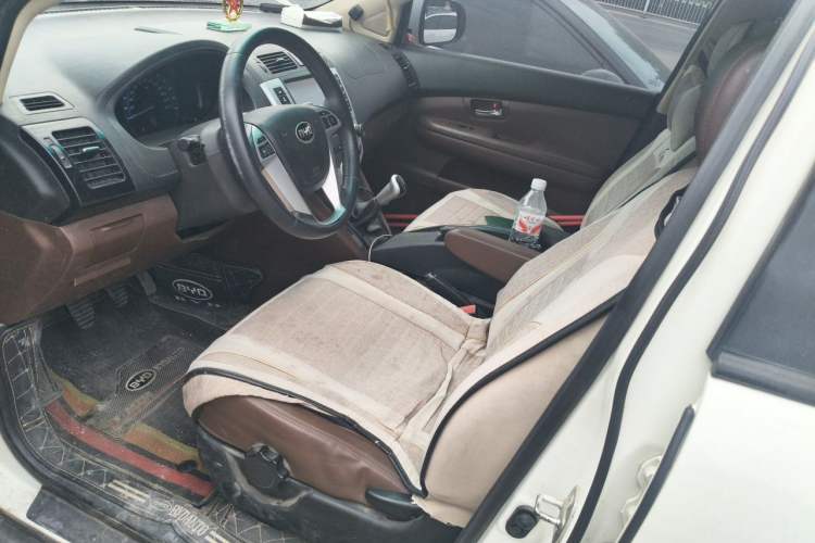 Used BYD S6 2014 2.0L Manual Luxury 5-Seater Left Front Seat