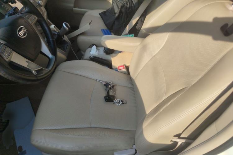 Used BYD S6 2014 2.0L Manual Luxury 5-Seater Left Front Seat