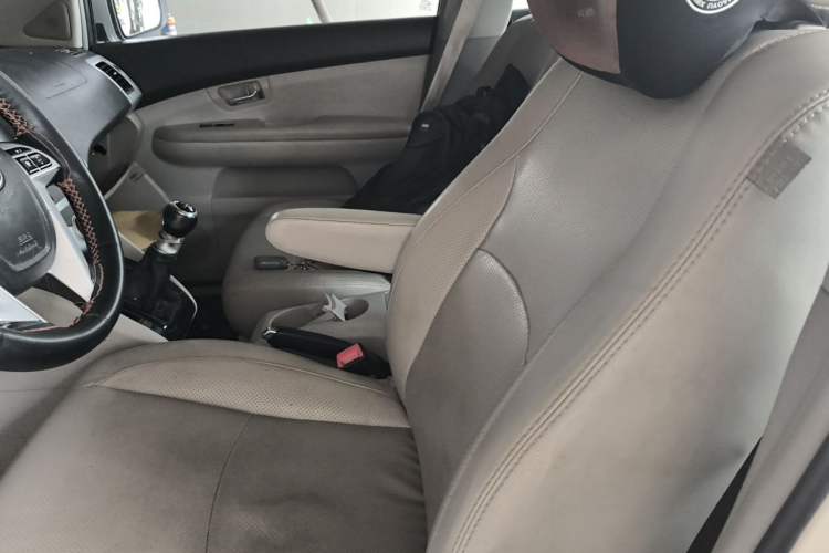 Used BYD S6 2014 1.5TI Manual Flagship Model 5 Seats Left Front Seat