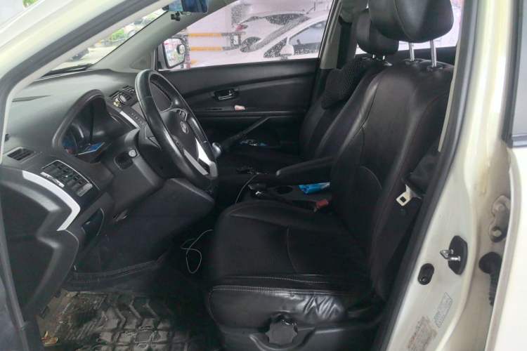 Used BYD S6 2014 2.0L Manual Luxury 5-Seater Left Front Seat