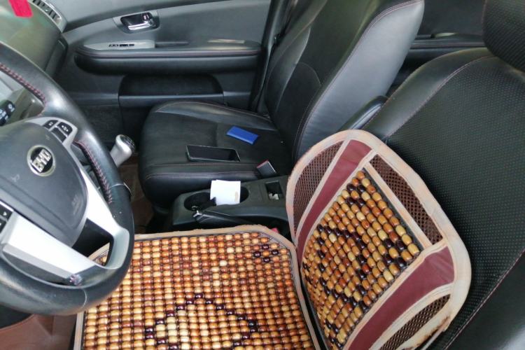 Used BYD S6 2014 2.0L Manual Luxury 5-Seater Left Front Seat