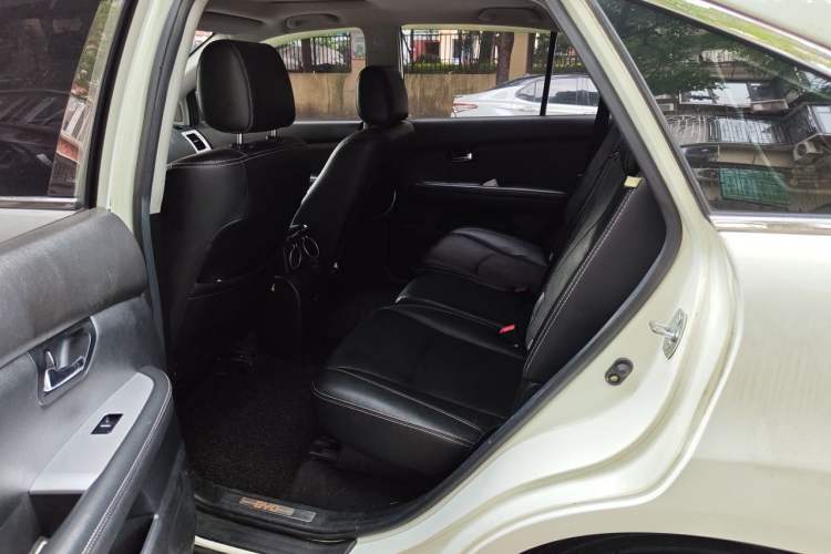 Used BYD S6 2014 2.0L Manual Luxury 5-Seater Left Rear Seat