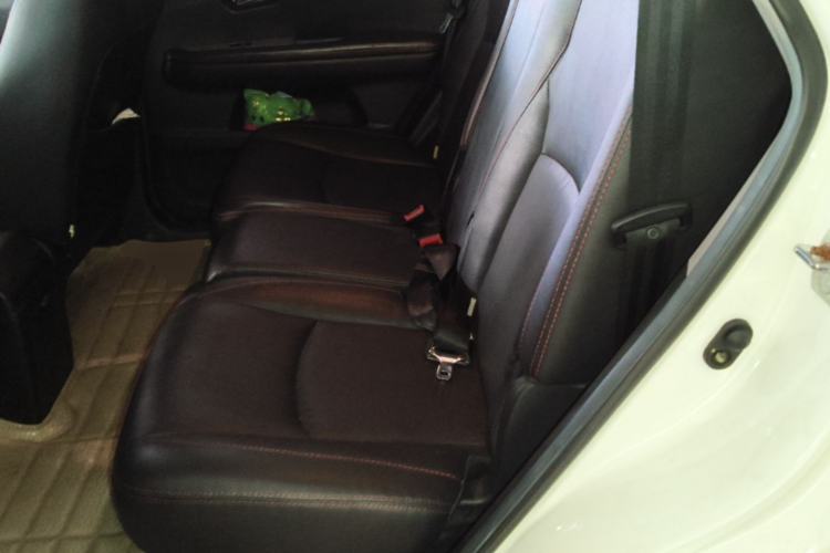 Used BYD S6 2014 2.4L Automatic Prestige 5-Seater Left Rear Seat
