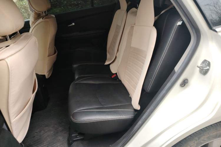 Used BYD S6 2014 2.0L Manual Luxury 5-Seater Left Rear Seat