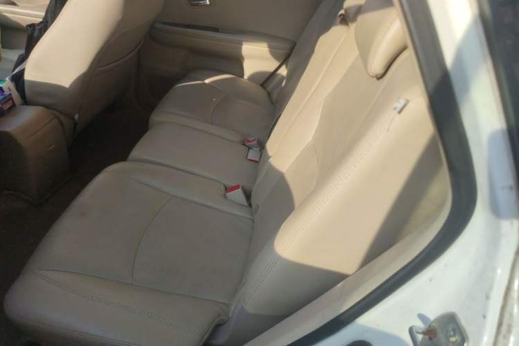 Used BYD S6 2014 2.0L Manual Luxury 5-Seater Left Rear Seat