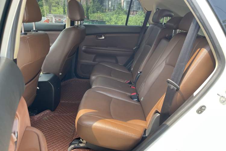 Used BYD S6 2014 2.0L Manual Luxury 5-Seater Left Rear Seat