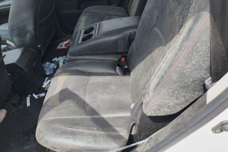 Used BYD S6 2014 1.5TI Manual Luxury 5-Seater Left Rear Seat