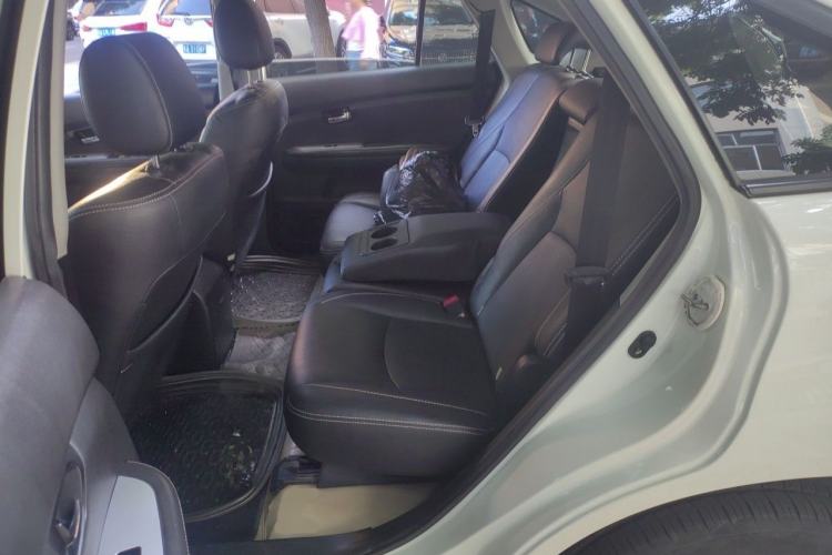 Used BYD S6 2014 2.0L Manual Luxury 5-Seater Left Rear Seat