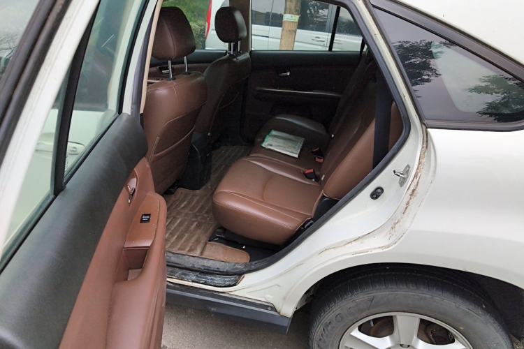 Used BYD S6 2014 2.0L Manual Luxury 5-Seater Left Rear Seat