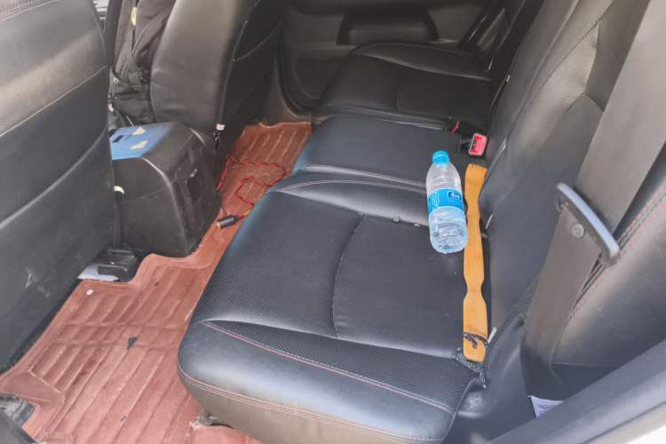 Used BYD S6 2014 2.0L Manual Luxury 5-Seater Left Rear Seat