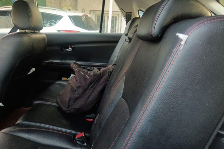 Used BYD S6 2014 2.4L Automatic Luxury Version 5 Seats Left Rear Seat