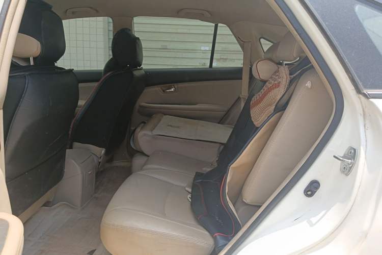 Used BYD S6 2014 2.0L Manual Luxury 5-Seater Left Rear Seat