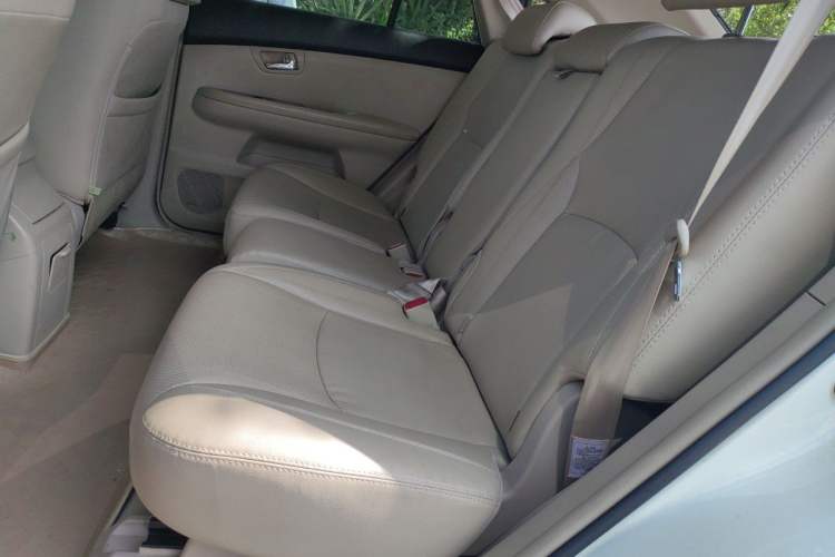 Used BYD S6 2014 2.0L Manual Luxury 5-Seater Left Rear Seat