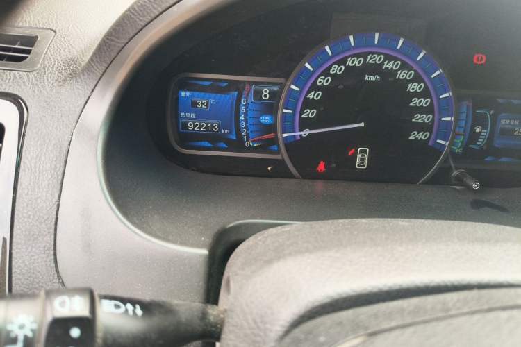 Used BYD S6 2014 2.0L Manual Luxury 5-Seater Odometer Close Up