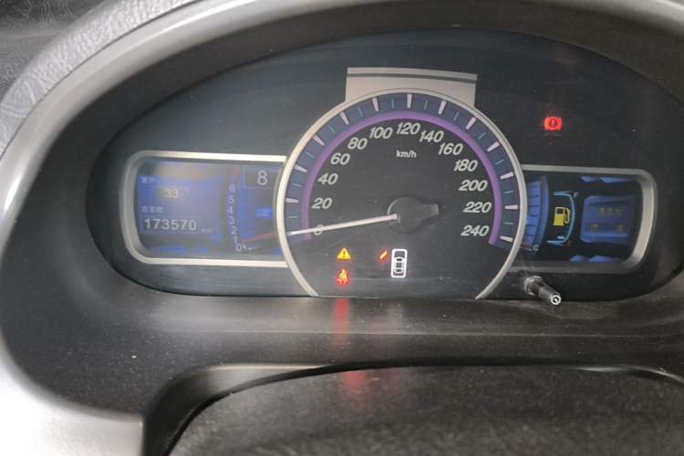 Used BYD S6 2014 1.5TI Manual Flagship Model 5 Seats Odometer Close Up