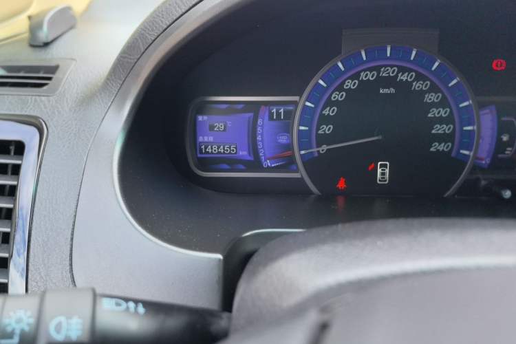 Used BYD S6 2014 2.0L Manual Luxury 5-Seater Odometer Close Up