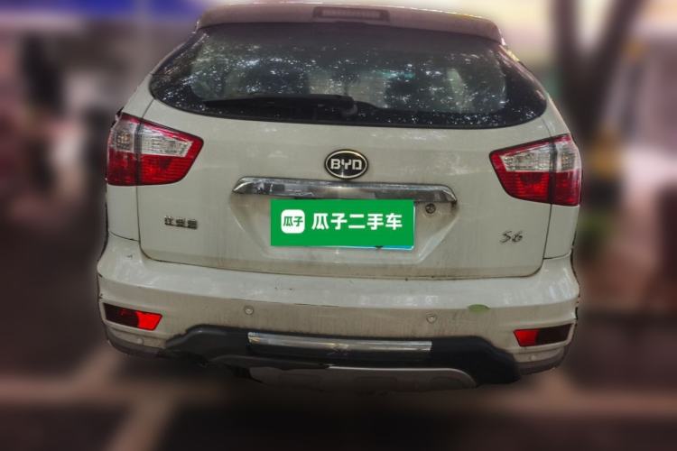 Used BYD S6 2014 2.0L Manual Luxury 5-Seater Rear