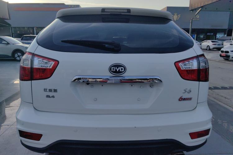 Used BYD S6 2014 2.4L Automatic Prestige 5-Seater Rear