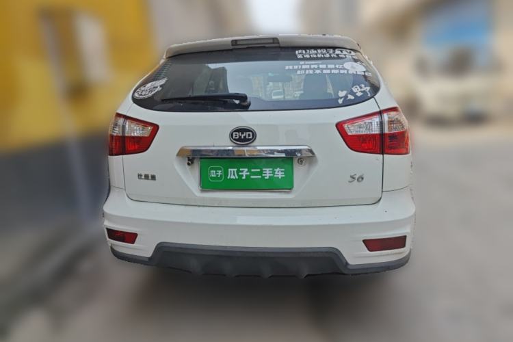 Used BYD S6 2014 2.0L Manual Luxury 5-Seater Rear