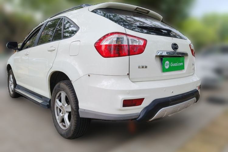 Used BYD S6 2014 1.5TI Manual Luxury 5-Seater Rear Left 45 Deg