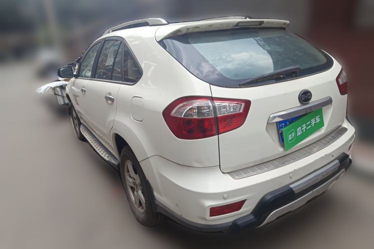 Used BYD S6 2014 1.5TI Manual Luxury 5-Seater Rear Left 45 Deg