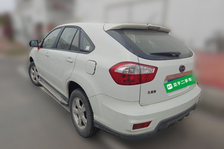 Used BYD S6 2014 2.0L Manual Luxury 5-Seater Rear Left 45 Deg