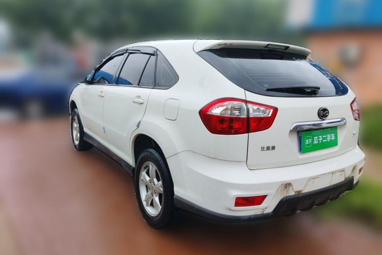 Used BYD S6 2014 2.0L Manual Luxury 5-Seater Rear Left 45 Deg
