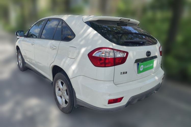 Used BYD S6 2014 2.0L Manual Luxury 5-Seater Rear Left 45 Deg