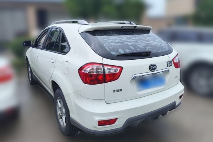Used BYD S6 2014 2.0L Manual Luxury 5-Seater Rear Left 45 Deg