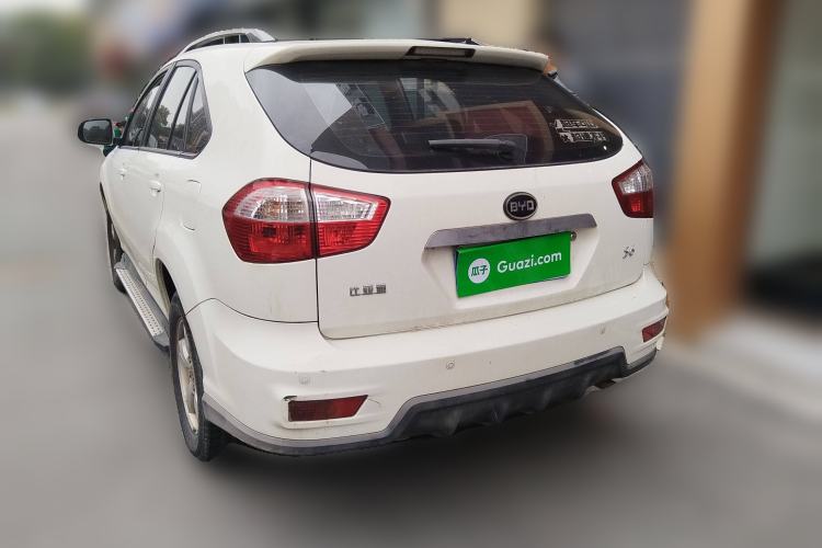 Used BYD S6 2014 2.0L Manual Luxury 5-Seater Rear Left 45 Deg