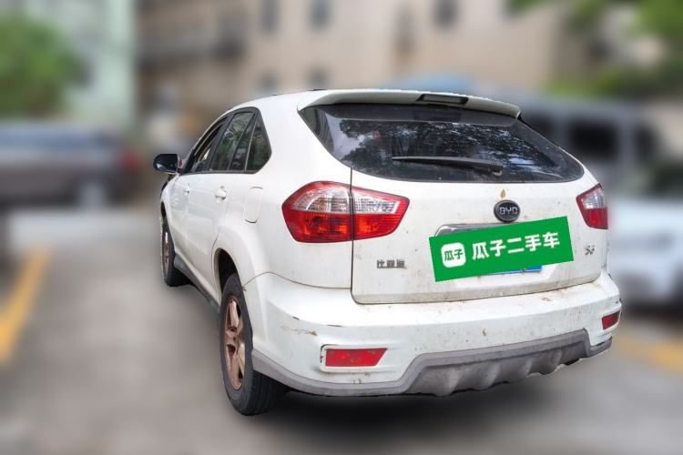 Used BYD S6 2014 2.0L Manual Luxury 5-Seater Rear Left 45 Deg