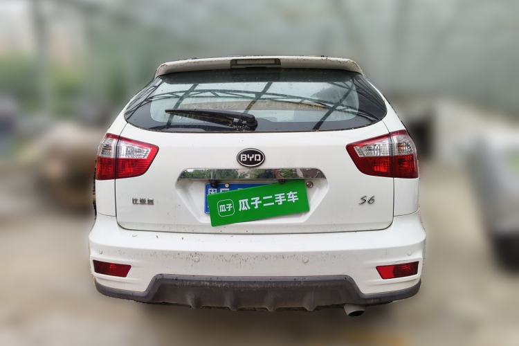 Used BYD S6 2014 2.0L Manual Luxury 5-Seater Rear