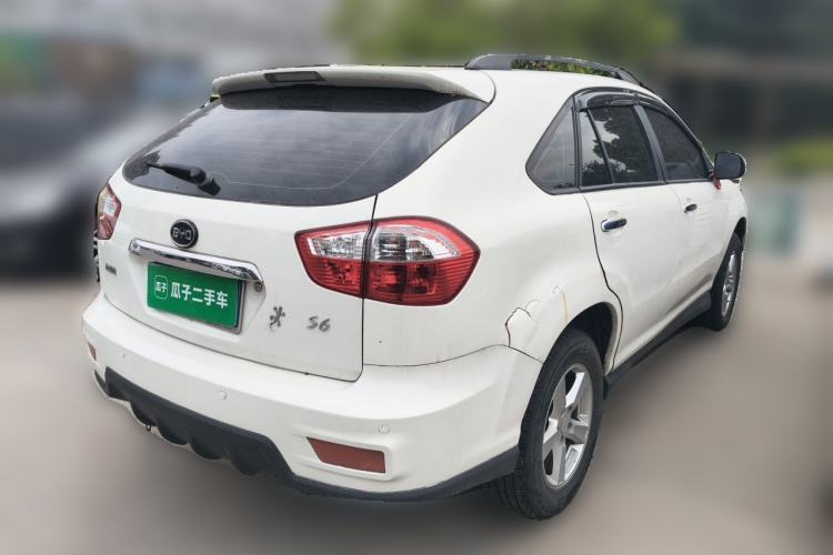Used BYD S6 2014 2.0L Manual Luxury 5-Seater Rear Right 45 Deg