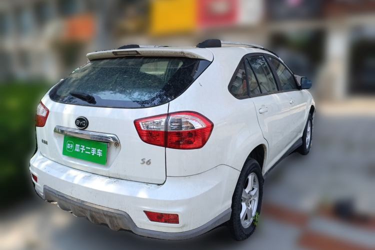 Used BYD S6 2014 2.0L Manual Luxury 5-Seater Rear Right 45 Deg